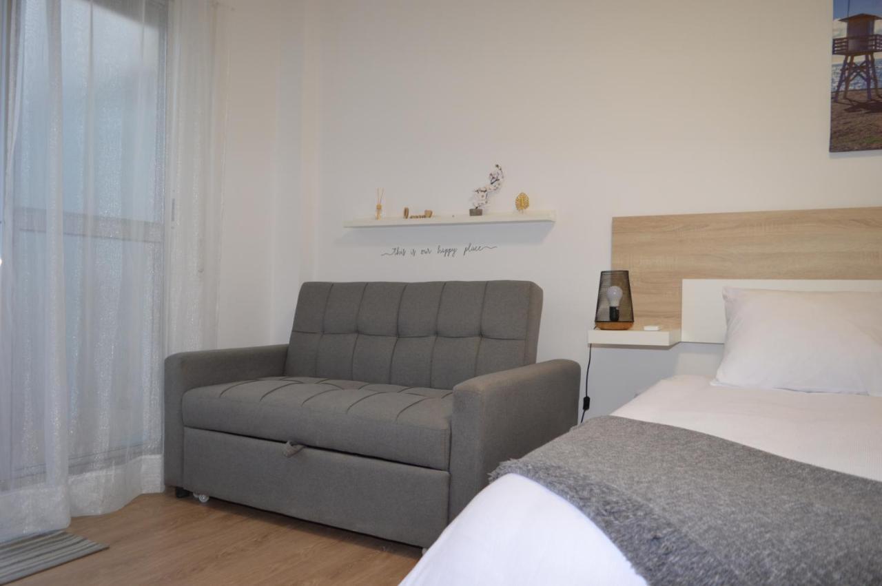 Apartamento completo de 1 dormitorio a 50m de la playa La Cala Del Moral Exterior foto