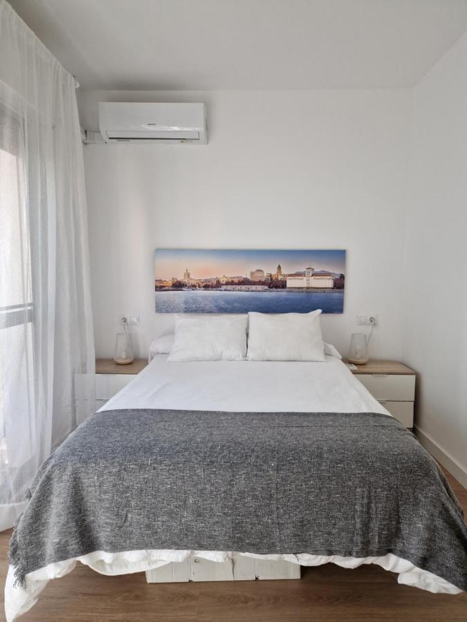 Apartamento completo de 1 dormitorio a 50m de la playa La Cala Del Moral Exterior foto