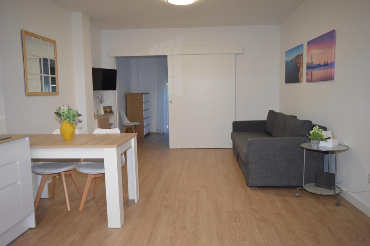 Apartamento completo de 1 dormitorio a 50m de la playa La Cala Del Moral Exterior foto