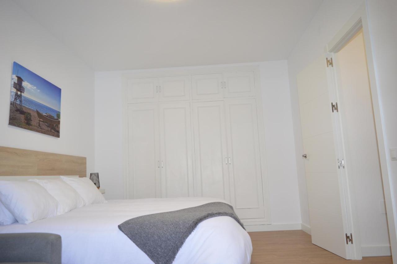 Apartamento completo de 1 dormitorio a 50m de la playa La Cala Del Moral Exterior foto